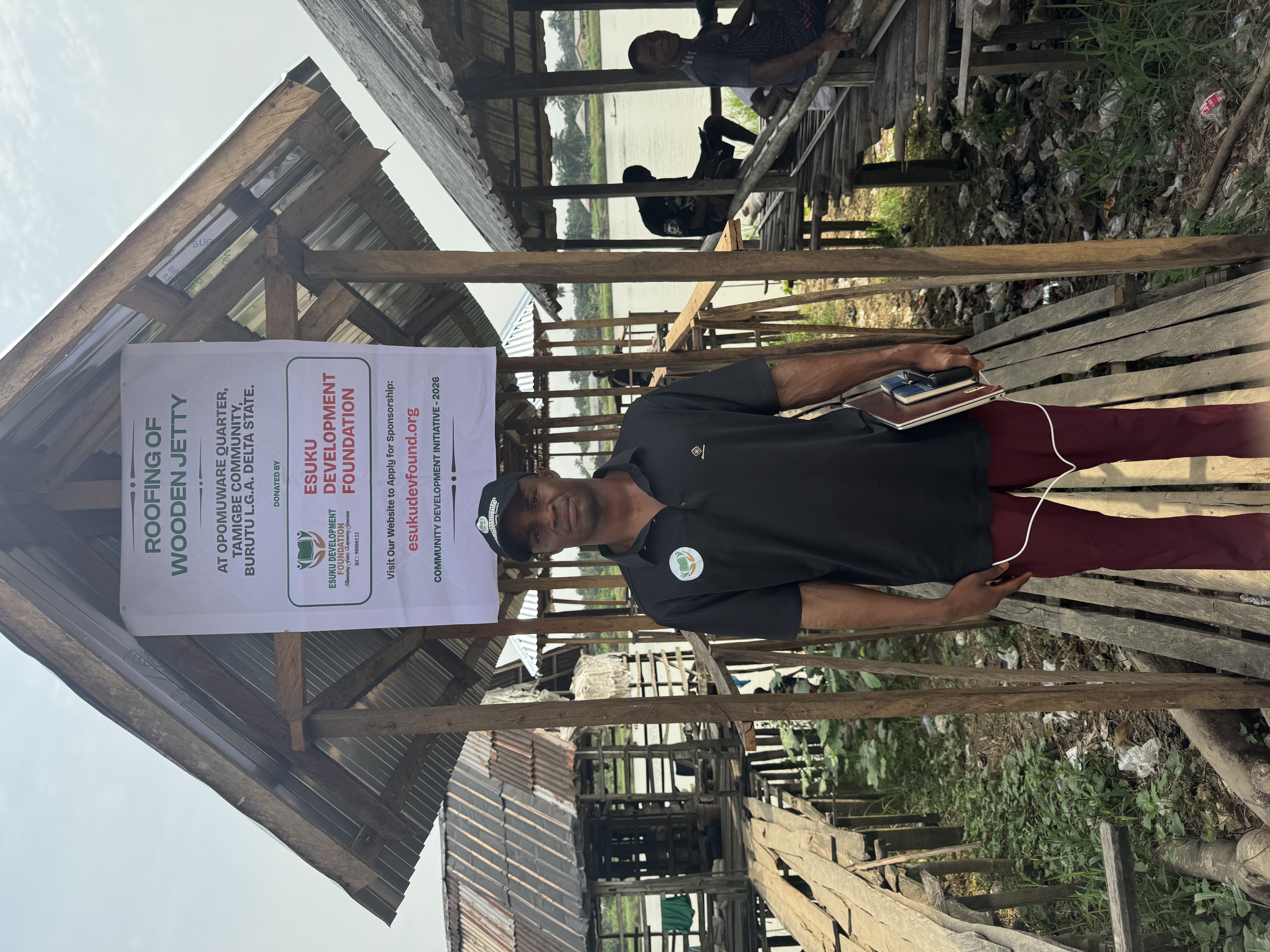 OPOMUWARE QUARTERS WOODED JETTY ROOFING